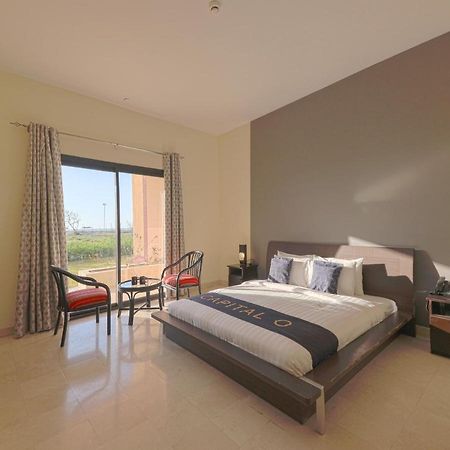Capital O133 Al Sawadi Beach Resort & Spa Barka Exterior photo