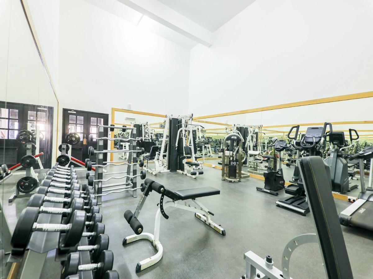 Capital O133 Al Sawadi Beach Resort & Spa Barka Exterior photo