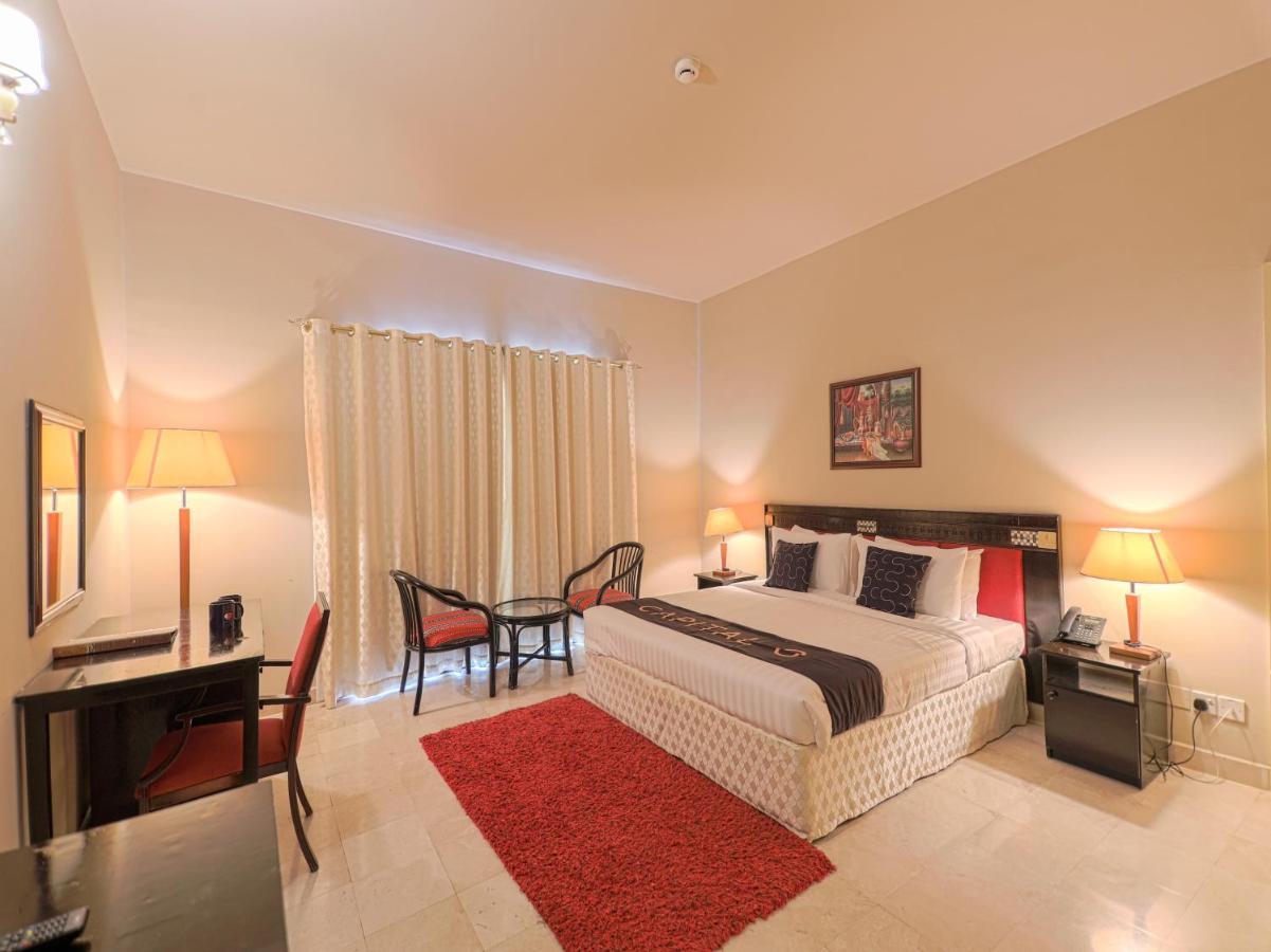 Capital O133 Al Sawadi Beach Resort & Spa Barka Exterior photo