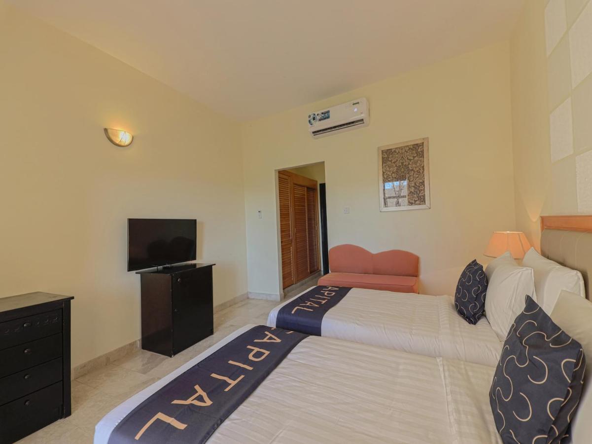 Capital O133 Al Sawadi Beach Resort & Spa Barka Exterior photo
