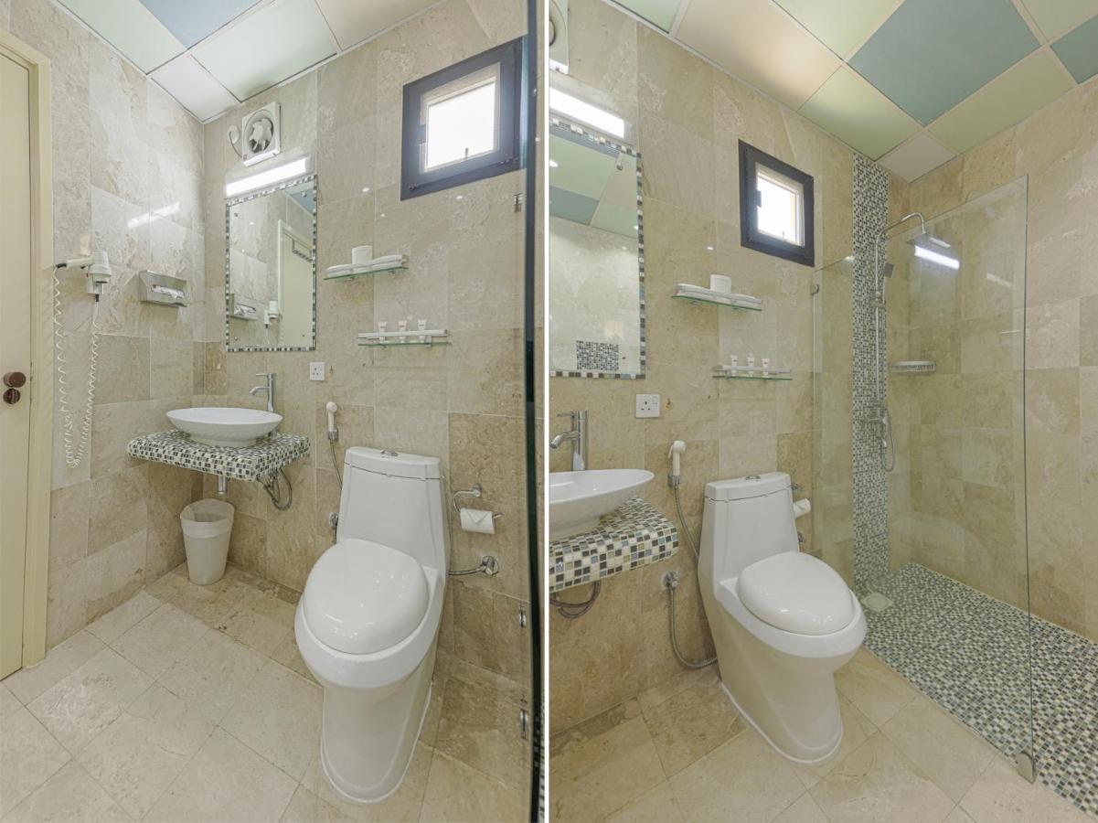 Capital O133 Al Sawadi Beach Resort & Spa Barka Exterior photo