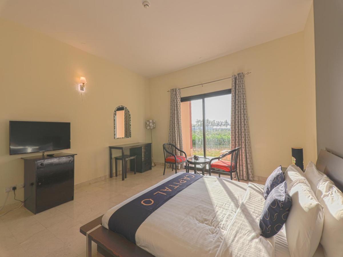 Capital O133 Al Sawadi Beach Resort & Spa Barka Exterior photo